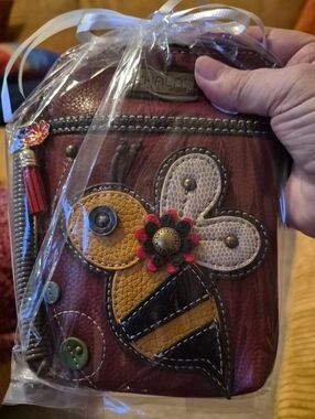 Chala-Bee 🐝 Phone Crossbody Bag (Not Original Zipper Pull)